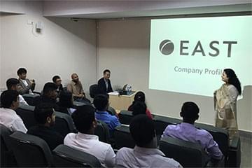 日本企業のインド大学での会社説明会の様子